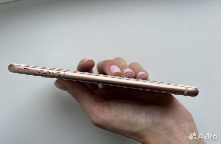 Телефон iPhone 8 plus
