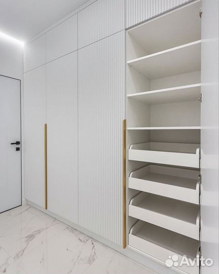 Шкаф в прихожую с гарантией