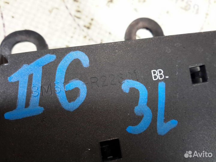 Ручка двери левая Ford Focus 2