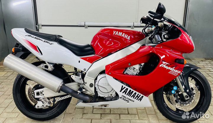 Yamaha YZF 1000 R