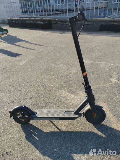 Самокат взрослый электрический бу