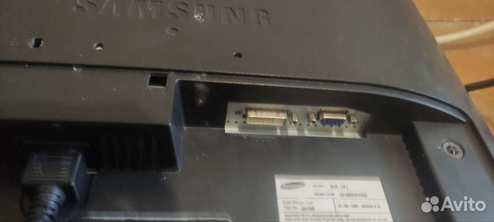 Монитор Samsung SynkMaster 931c