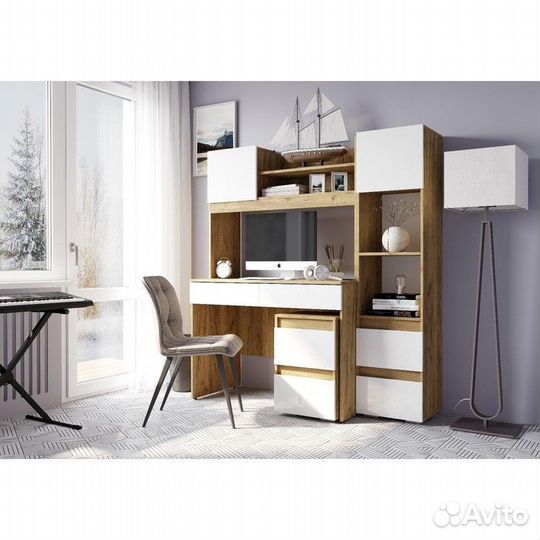 Стол письменный/компьютерный 