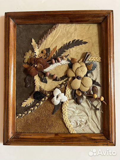 Панно из кожи