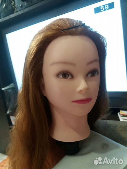 Манекен с натуральными волосами