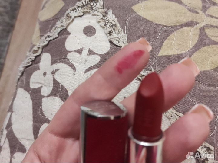 Givenchy помада