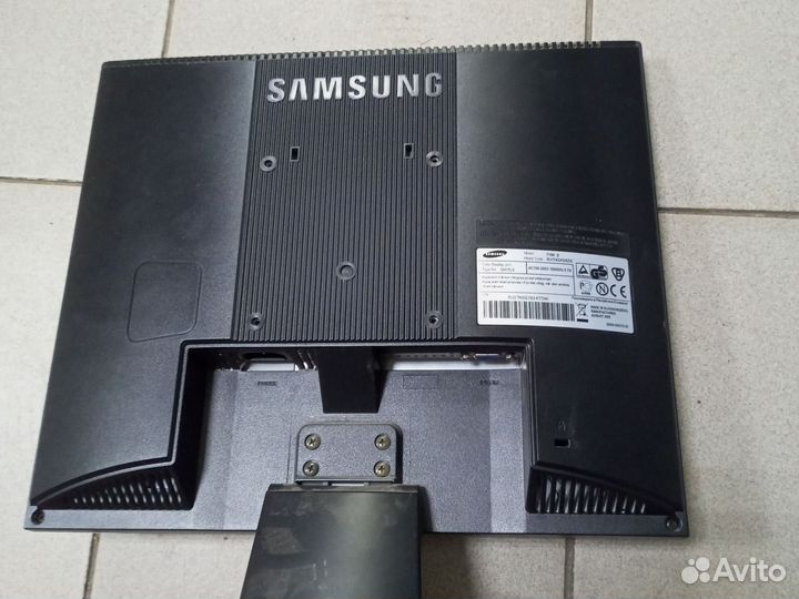 Монитор Samsung 710n 17 дюймов