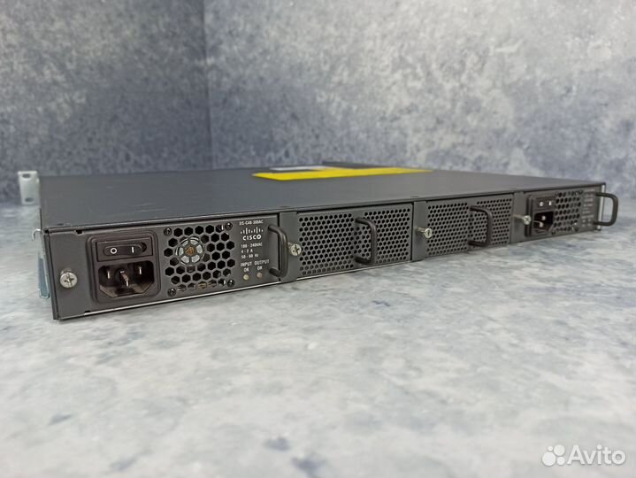 Коммутатор Cisco DS-C9148-16P-K9