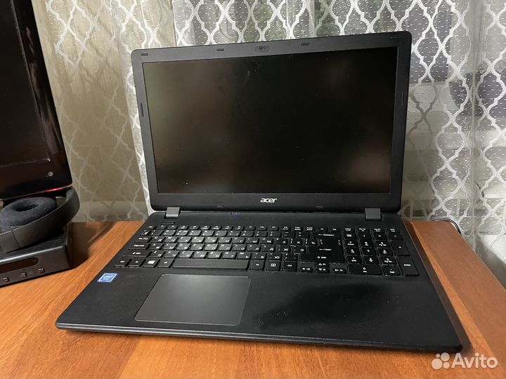 Acer extensa 2519