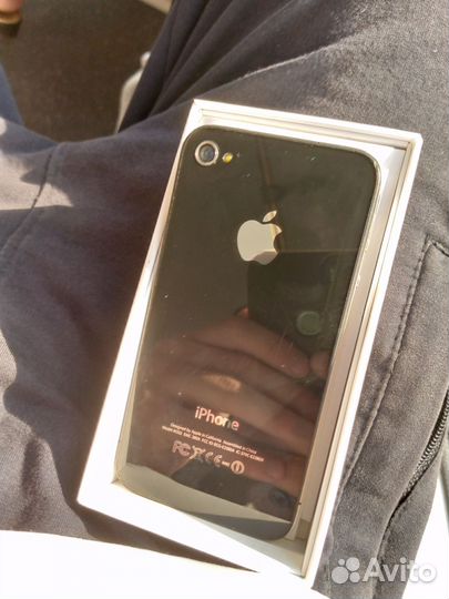 iPhone 4S, 16 ГБ
