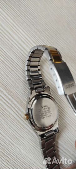 Часы женские Casio