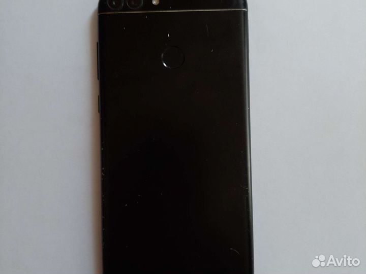 Телефон huawei P smart
