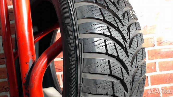 Goodyear UltraGrip 7+ 195/55 R16 87H