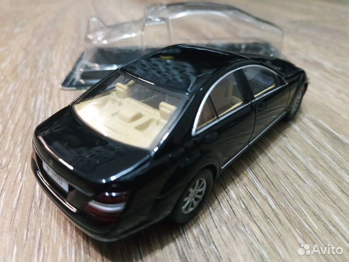 Mercedes-Benz S-Klasse W221