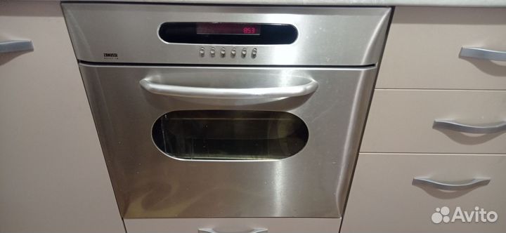 Духовой шкаф zanussi