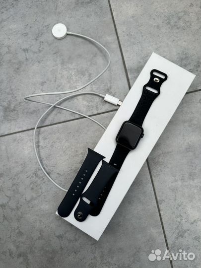 Apple watch se 2020 40мм