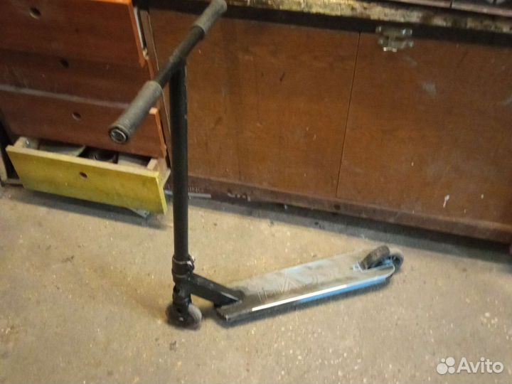 Самокат для ребенков и подростков