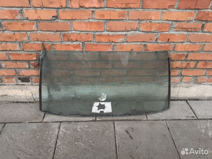 Заднее стекло bmw e28