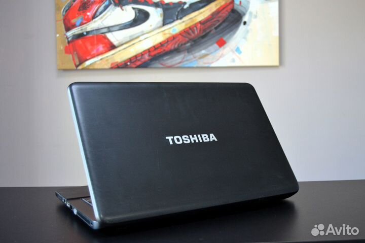 Ноутбук Toshiba Intel Pentium, 17 дюймов, DDR3 8Gb