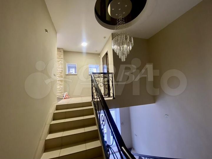 Продам офисное помещение, 234 м²