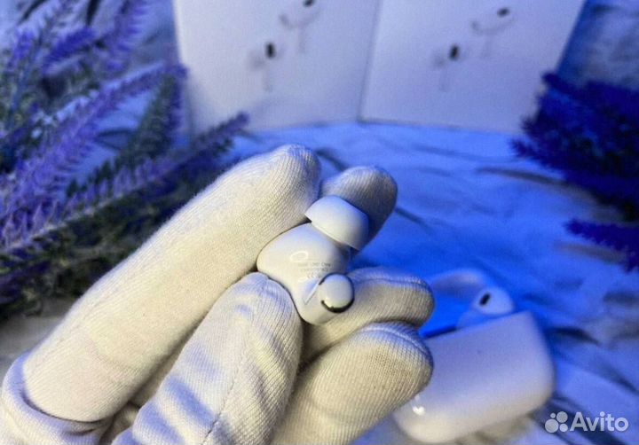 Комплект на праздник: Apple Watch и AirPods