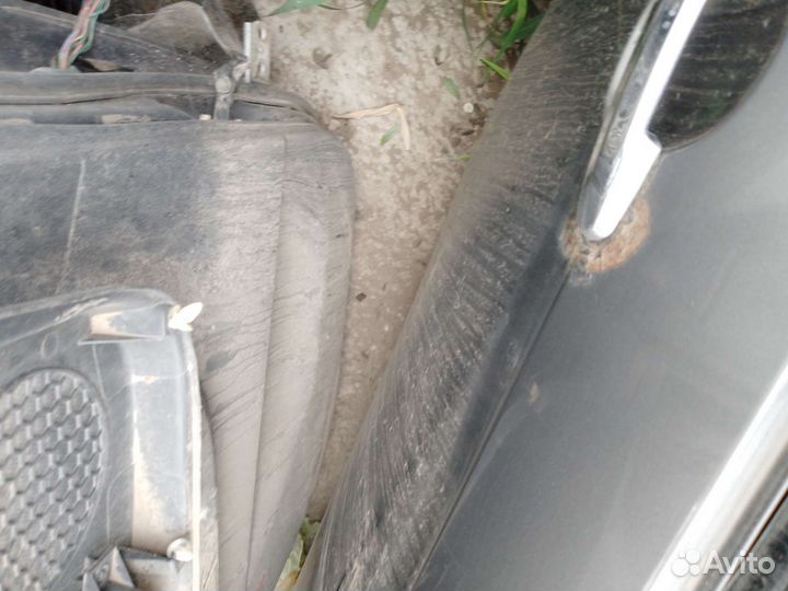 Двери лифан