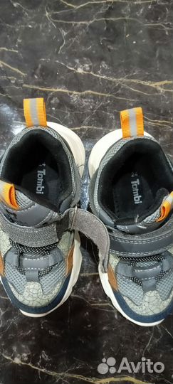 Tombi кроссовки 24 размер