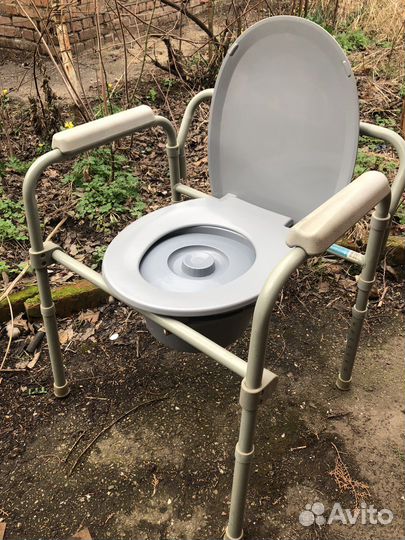 Гигиенический стул