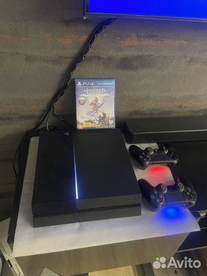 Sony playstation 4+130 игр+ 2 геймпада