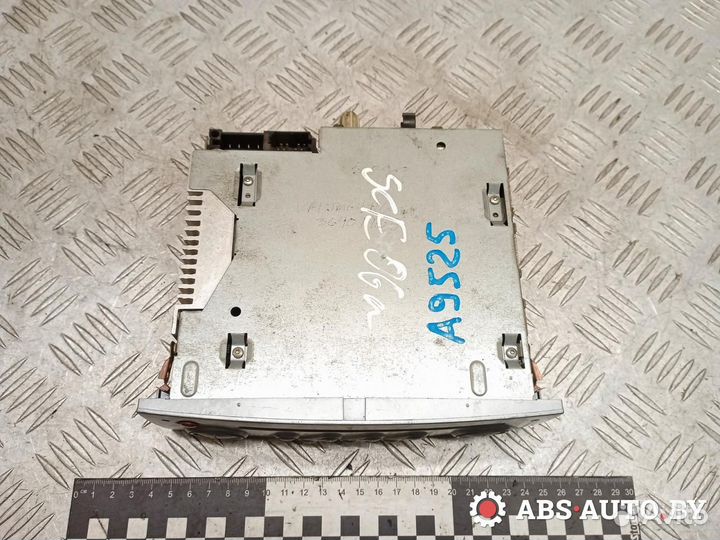 Магнитола Renault Scenic 2 рест. 2008 8200562686