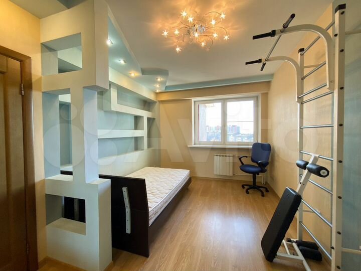 3-к. квартира, 105 м², 9/10 эт.