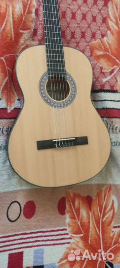 Классическая гитара бу