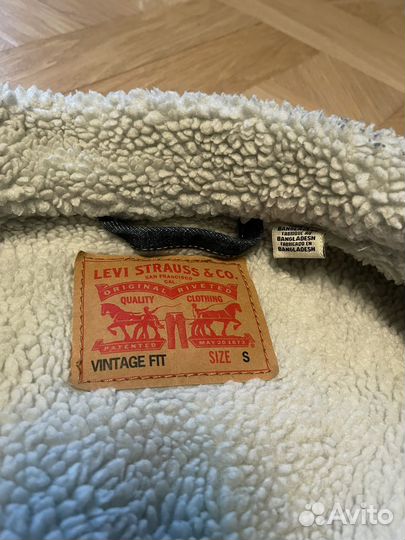 Джинсовая куртка levis sherpa S