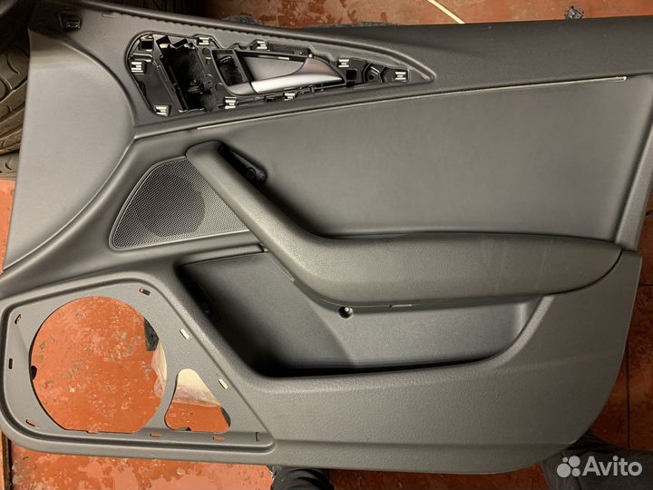 Обшивки дверей Audi A6C7