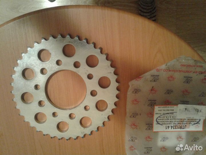 Ведомая звезда JTR1334-41