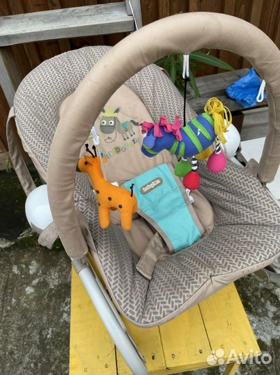 Шезлонг детский