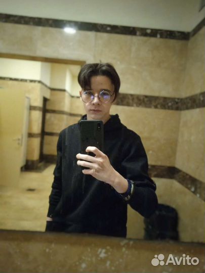 Официант, оператор колл центра, smm, бармен