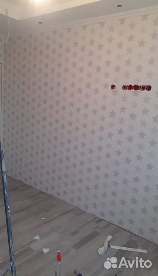 Поклейка обоев, малярные работы