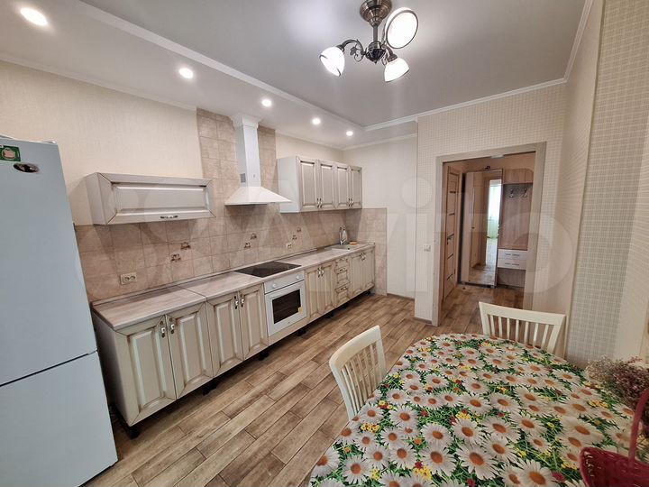 2-к. квартира, 65 м², 7/25 эт.