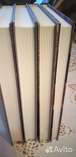 Исторические книги;