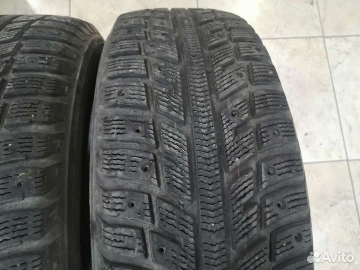 Kumho I'Zen KW22 215/65 R16