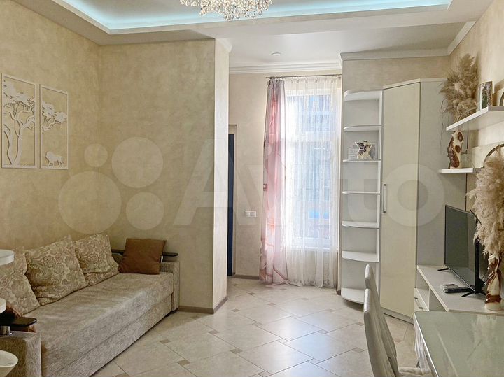 3-к. квартира, 85 м², 1/3 эт.