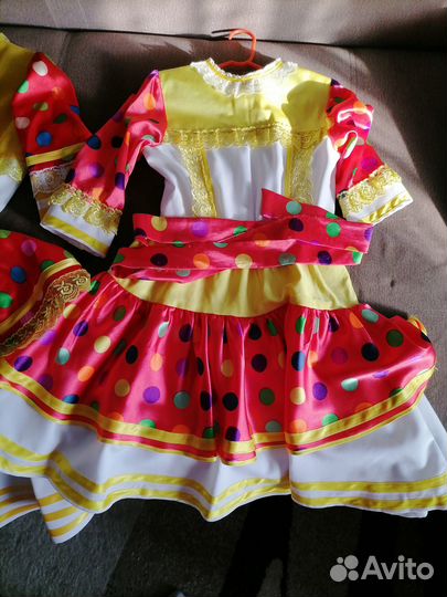 Платье эстрадное