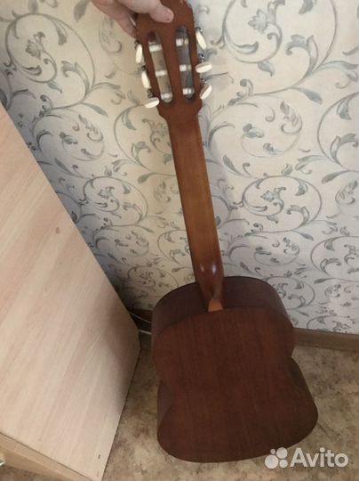 Гитара классическая