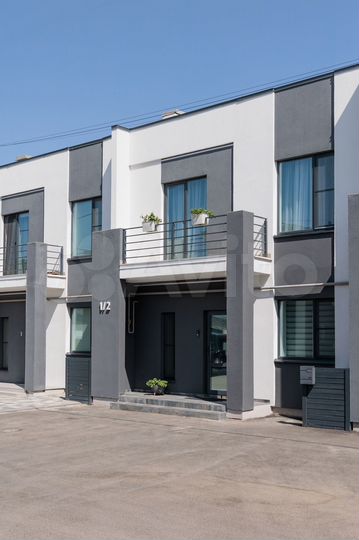 Таунхаус 180 м² на участке 2 сот.