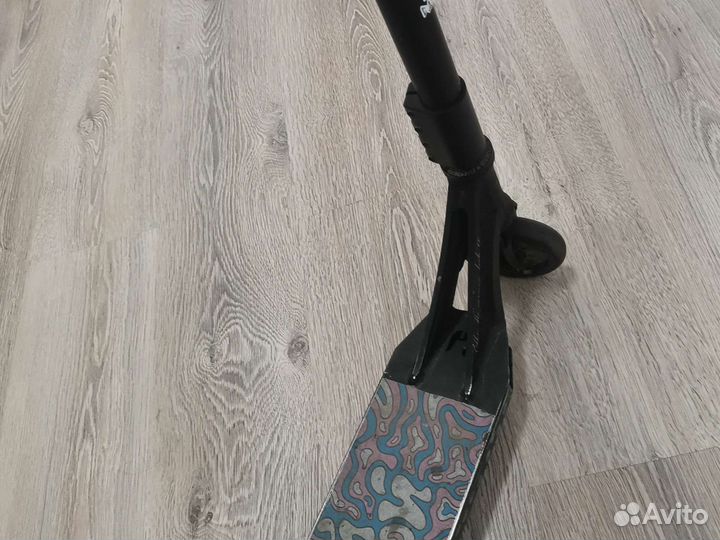 Кастомный трюковой самокат