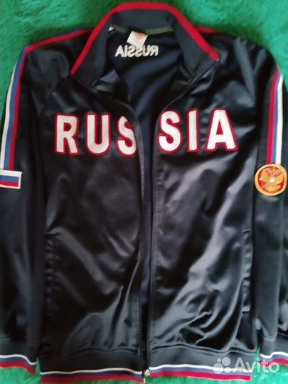 Спортивный костюм