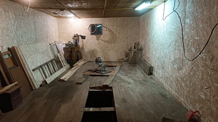 Гараж, > 30 м²