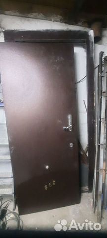Металлическая дверь бу с коробкой
