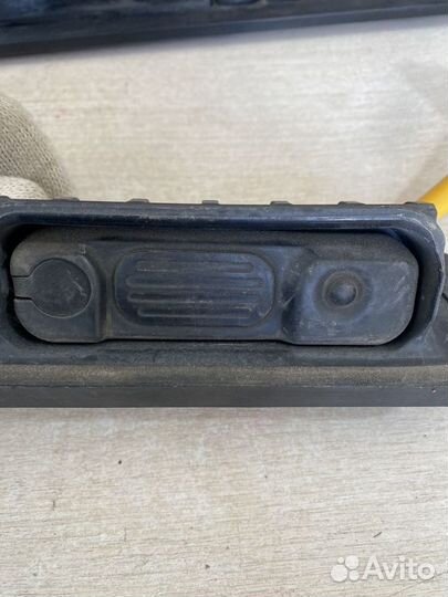 Кнопка открывания багажника мицубиси аутлендер хл